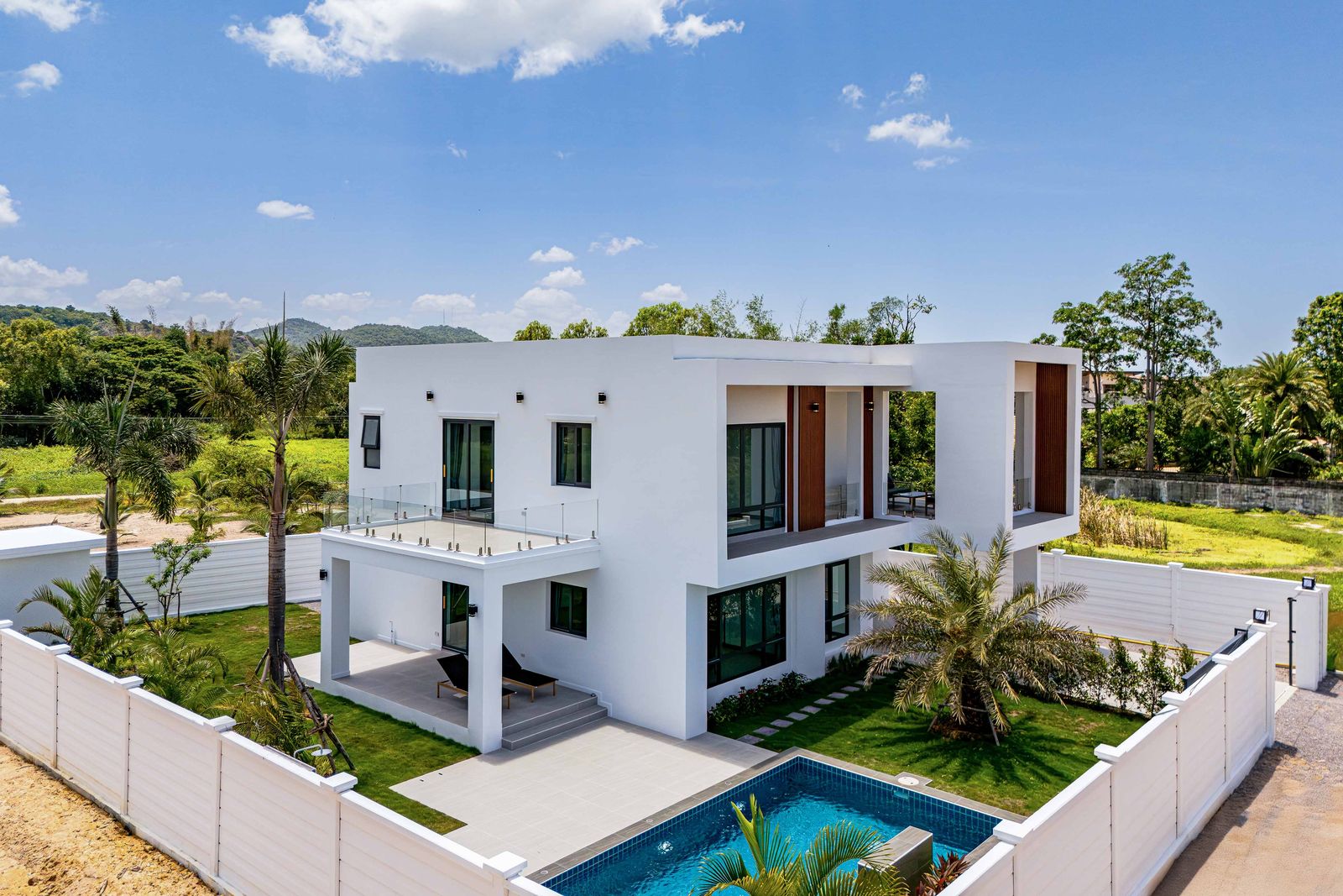 Two-storey white house with a swimming pool and garden, Soi 102, Hua Hin
